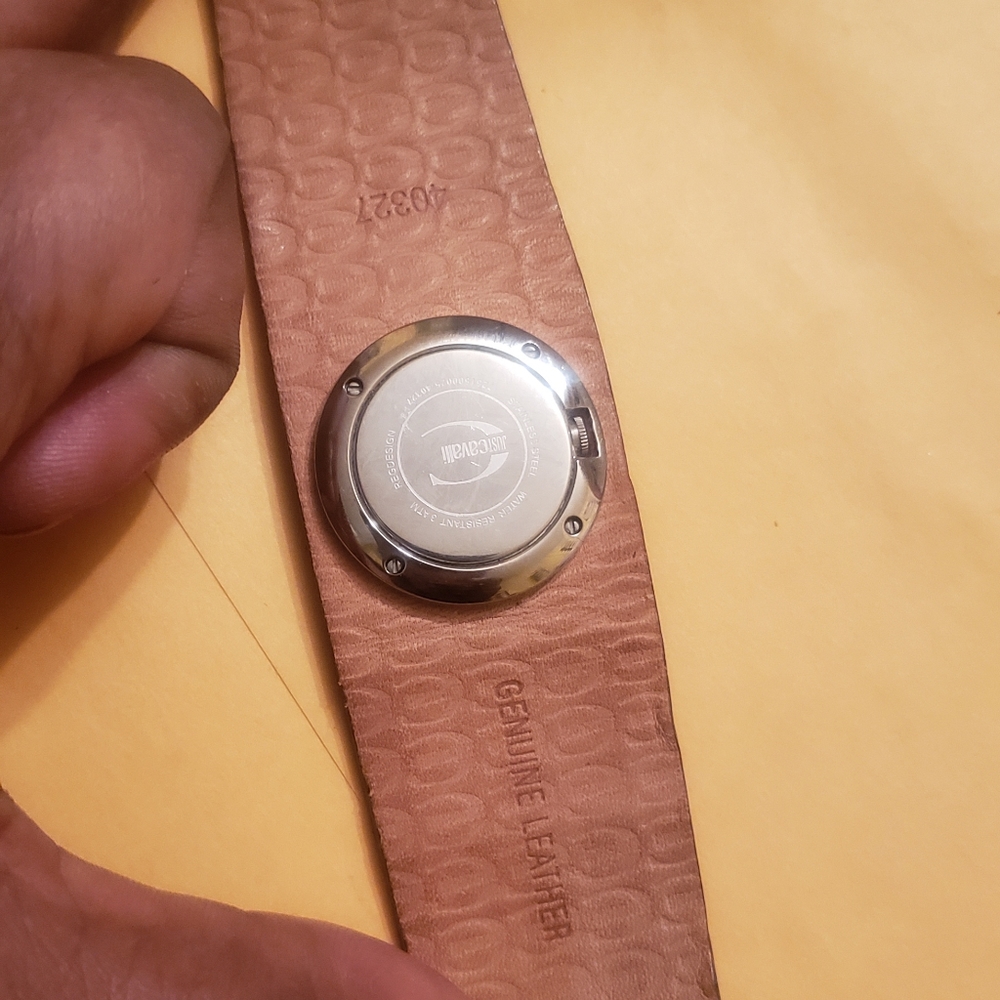 Watch - Picture 3 of 5